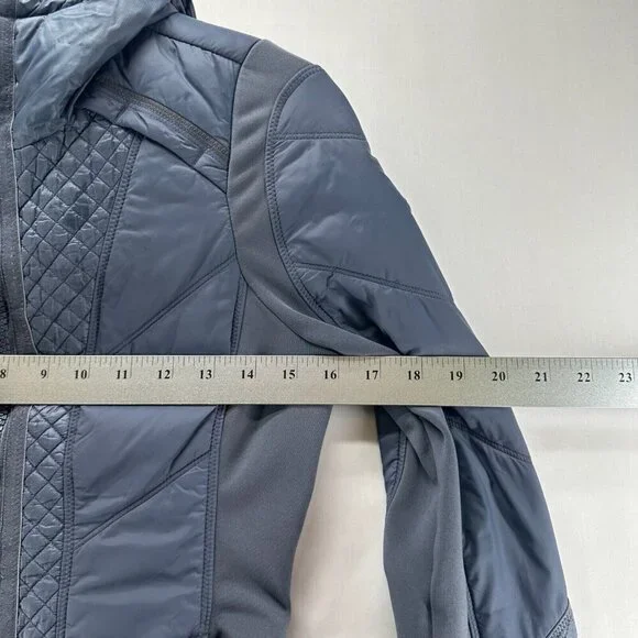 Athleta Jacket Womens Sz 2XS Rock Ridge PrimaLoft Hoodie Quilted Insulated Gray - Picture 11 of 13